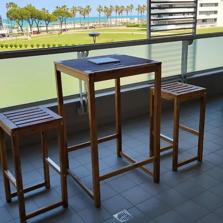 White-blue Vibes, Seafront 2-bedroom Montesilvano Marina