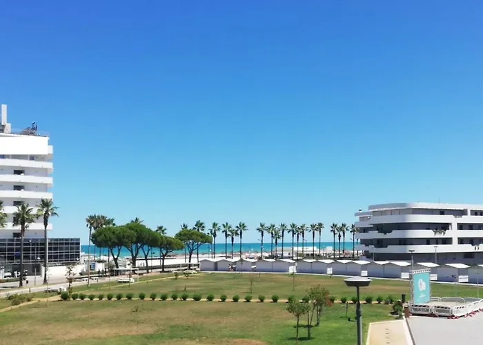 White-blue Vibes, Seafront 2-bedroom Apartamento