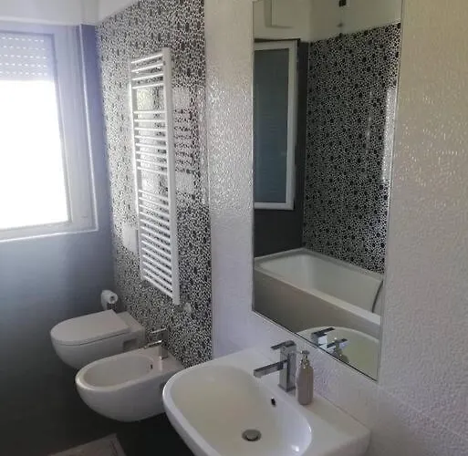 White-blue Vibes, Seafront 2-bedroom