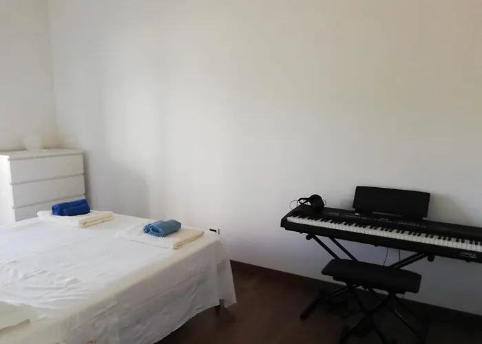 White-blue Vibes, Seafront 2-bedroom *